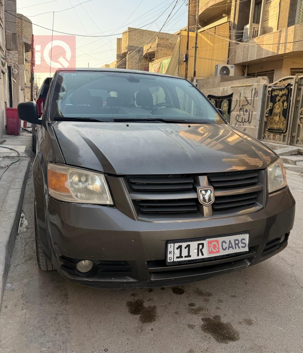 دودج جراند كارافان